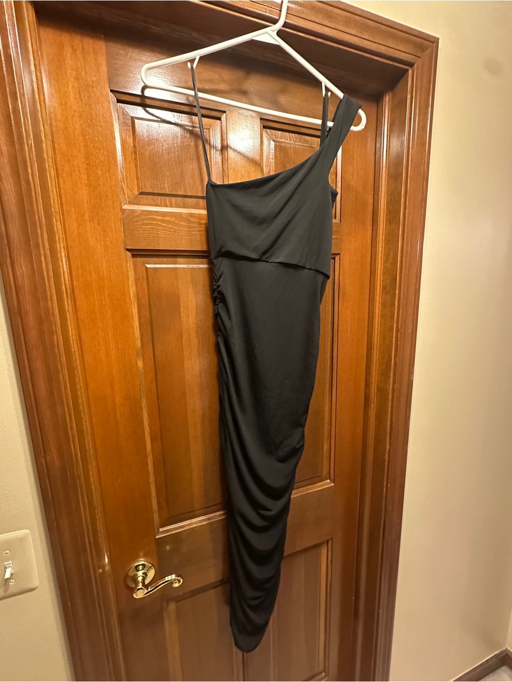 Black One-Shoulder Ruched Evening Dress